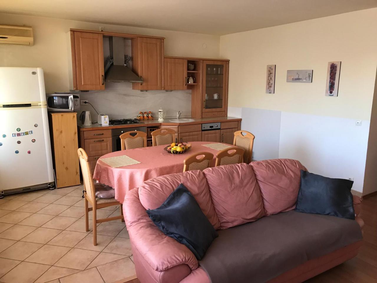 Apartment Lotusz In