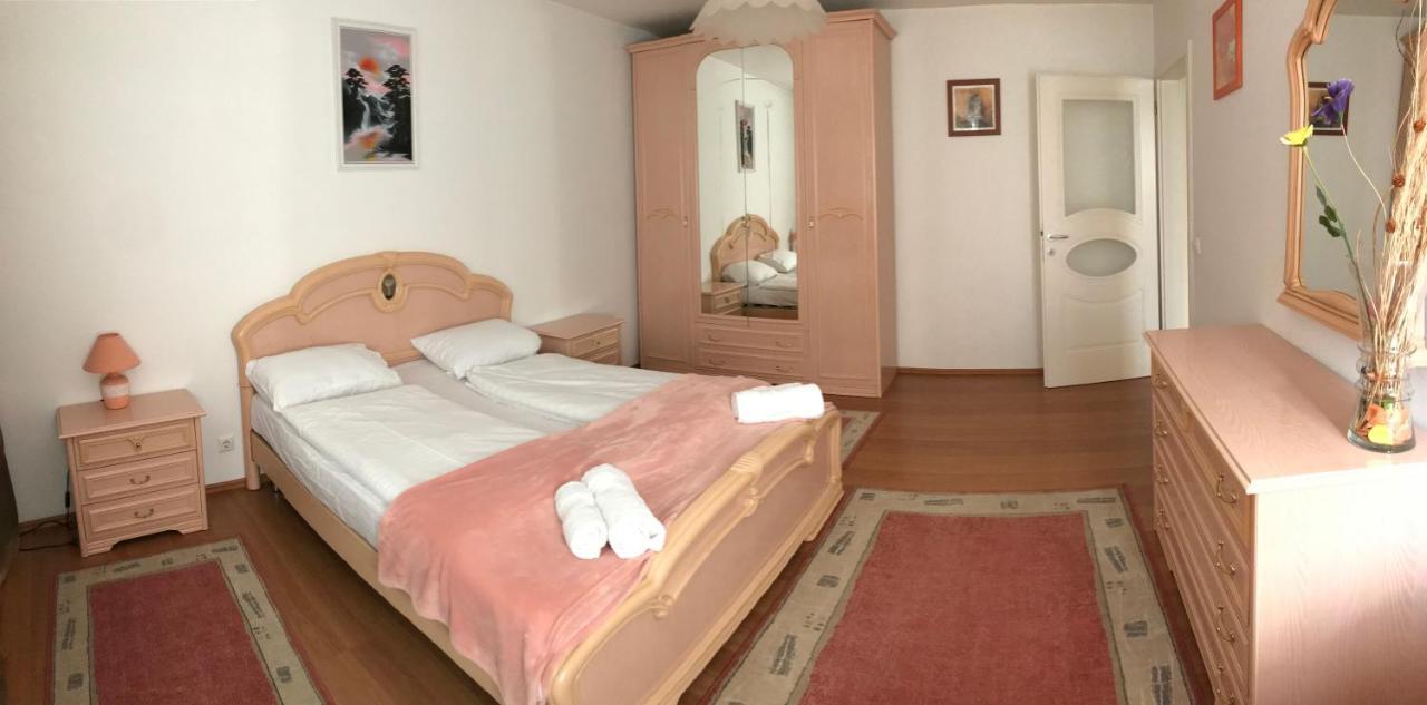 Lotusz In Apartment *