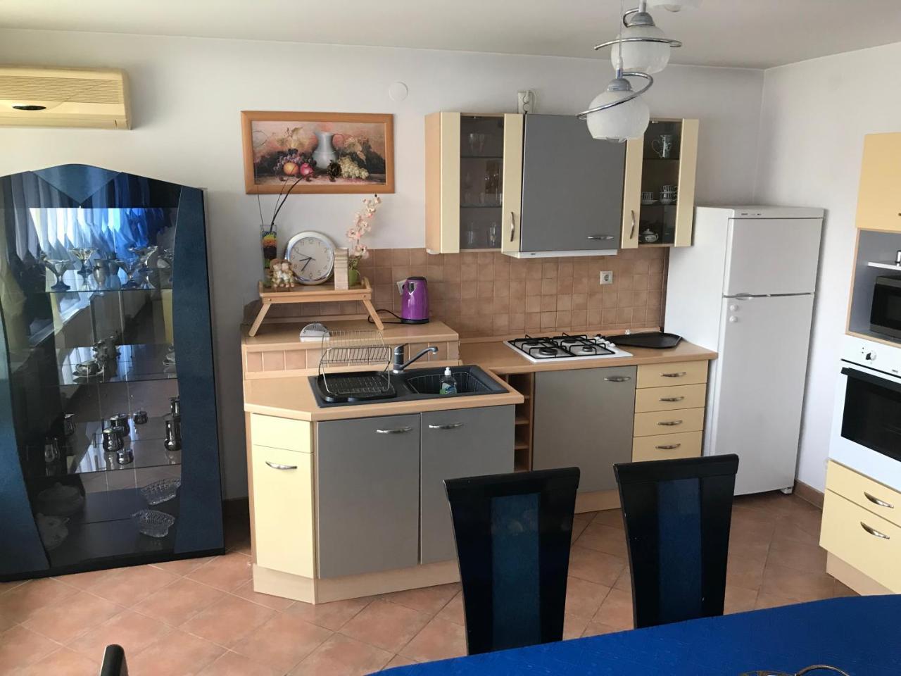 Apartment Lotusz In Nyiregyhaza