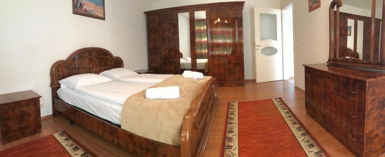 Apartment Lotusz In *